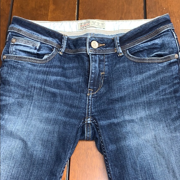 Z1975 Zara Basic Denim, size 4 - Picture 2 of 13